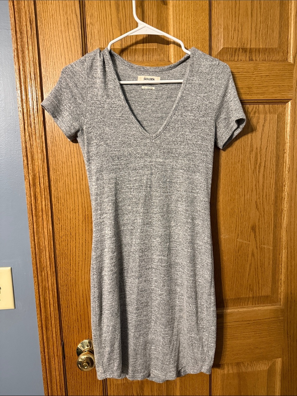 Aritizia Wilfred Golden TNA Jersey Vneck Dress
